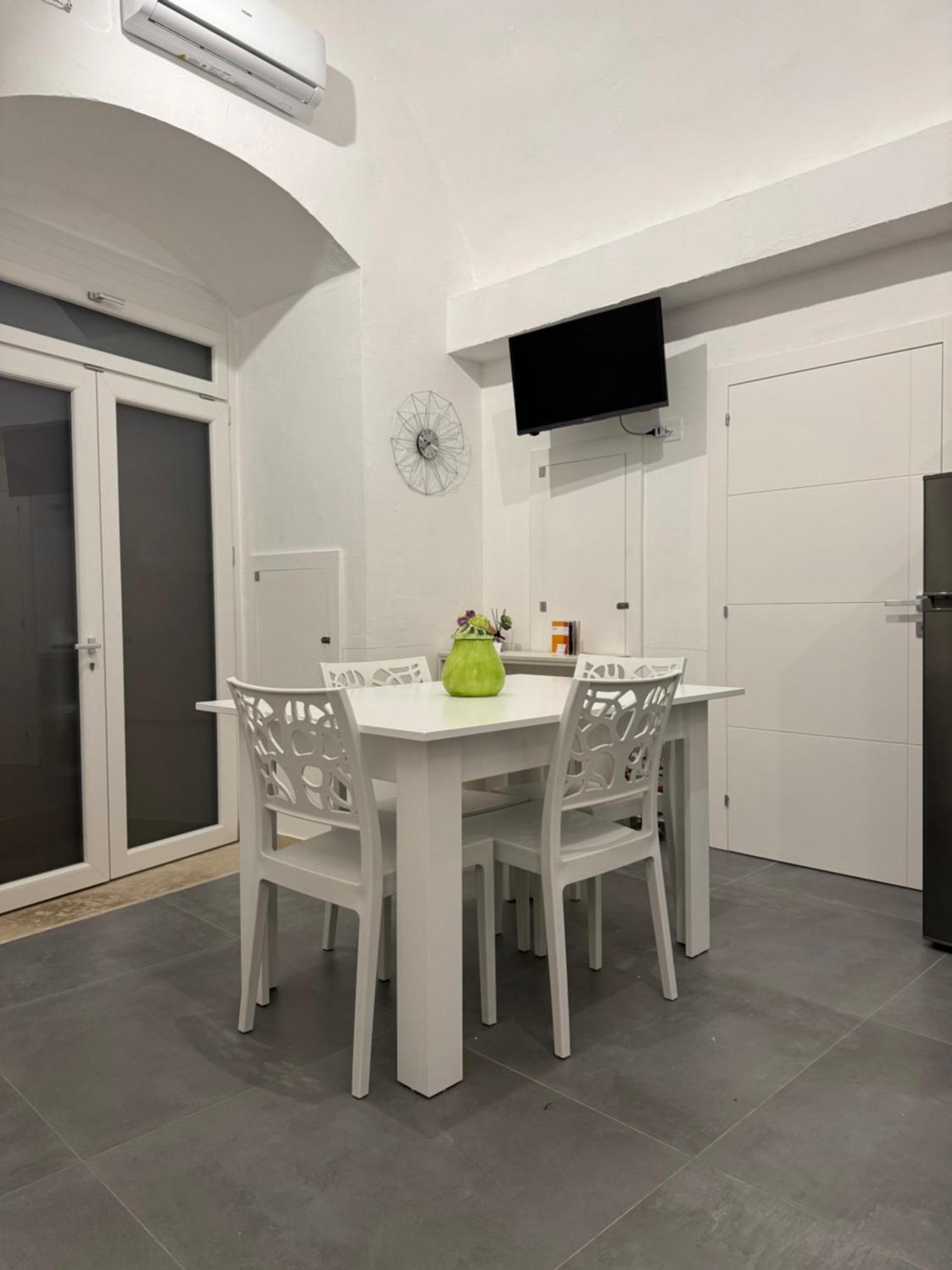 Hotel Tellmewhy Puglia Corato Exterior foto